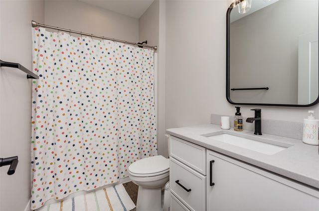 16320 Northpark Drive, Urbandale, IA 50323