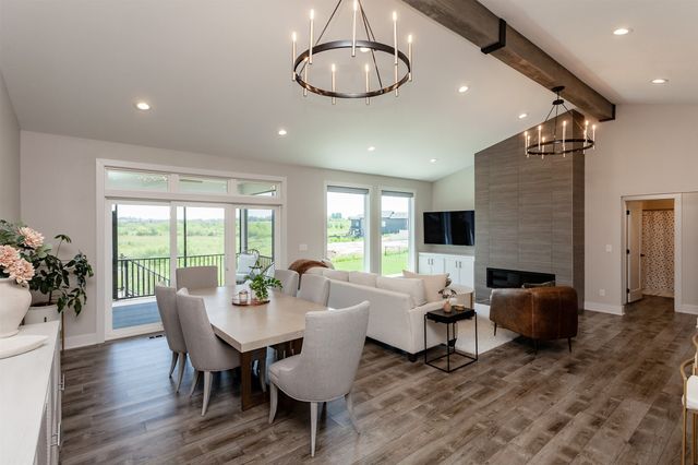 16320 Northpark Drive, Urbandale, IA 50323