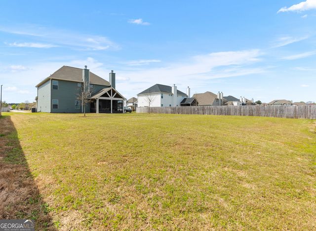 18 Pearl Moss Lane, Kathleen, GA 31047