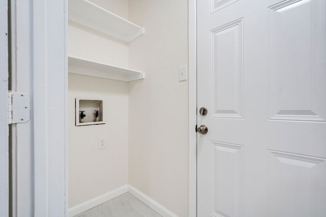 1828 Tracey Circle, Irving, TX 75060