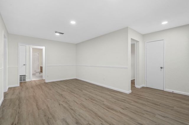 1828 Tracey Circle, Irving, TX 75060