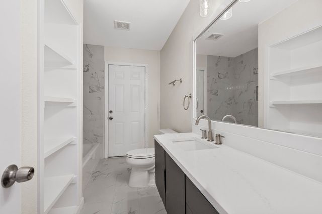 1828 Tracey Circle, Irving, TX 75060
