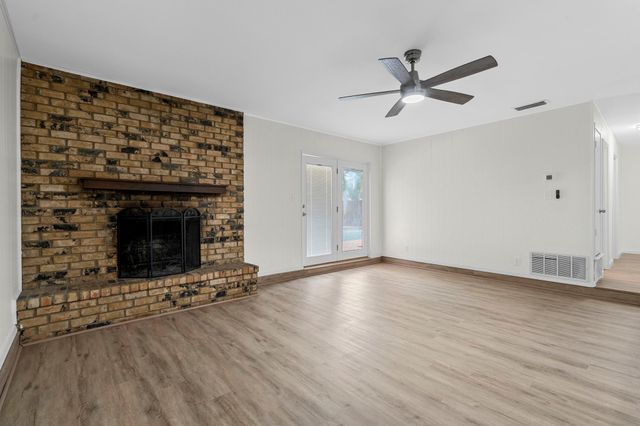 1828 Tracey Circle, Irving, TX 75060