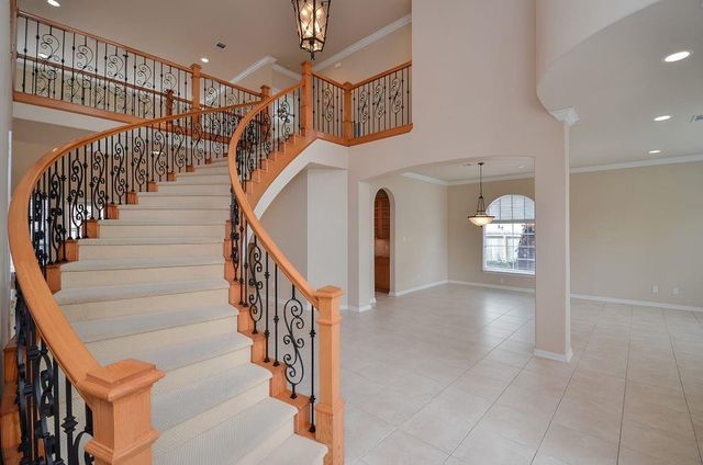 3903 Pinesbury Drive, Houston, TX 77084