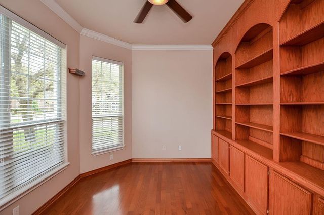 3903 Pinesbury Drive, Houston, TX 77084