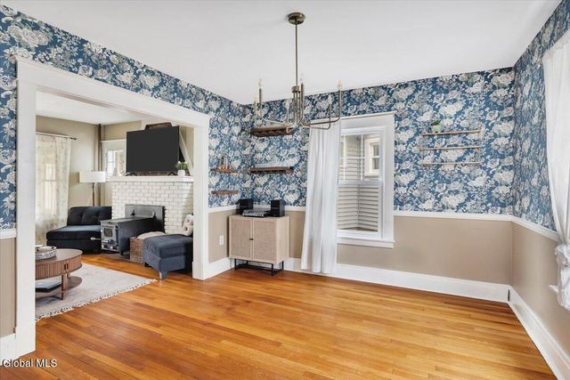 2100 Grand Boulevard, Niskayuna, NY 12309