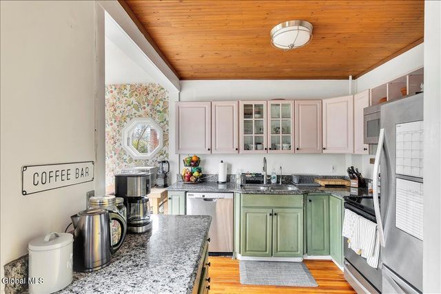 2100 Grand Boulevard, Niskayuna, NY 12309