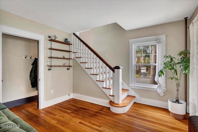 2100 Grand Boulevard, Niskayuna, NY 12309