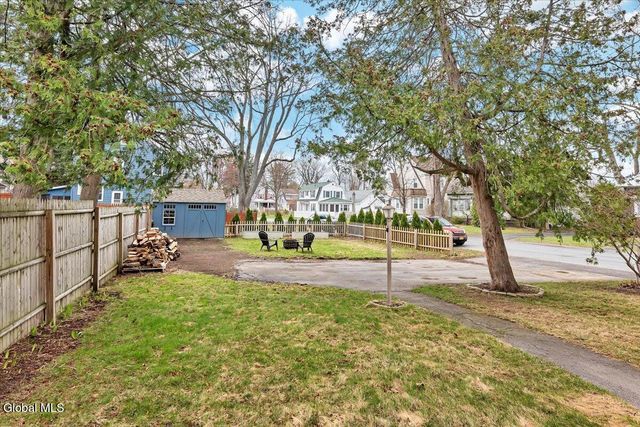 2100 Grand Boulevard, Niskayuna, NY 12309