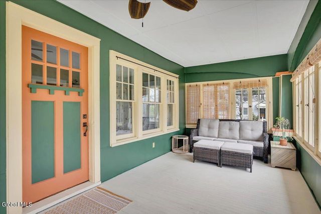 2100 Grand Boulevard, Niskayuna, NY 12309