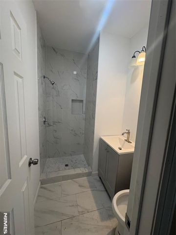 172 Main Street 3, Paterson, NJ 07522