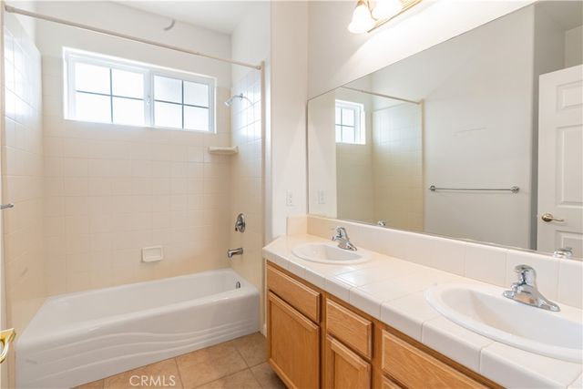 609 Larkfield Place, Paso Robles, CA 93446