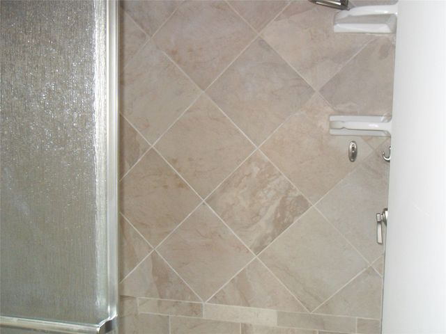 1722 Rosemeade Circle, Carrollton, TX 75007