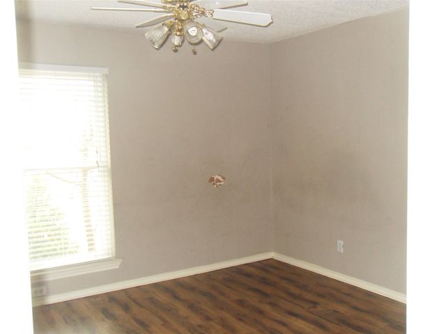 1722 Rosemeade Circle, Carrollton, TX 75007