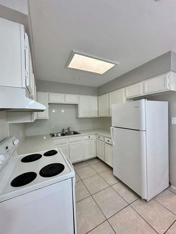 900 E Dallas Avenue 17, Mcallen, TX 78501