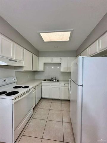 900 E Dallas Avenue 17, Mcallen, TX 78501