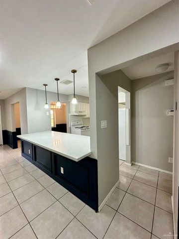 900 E Dallas Avenue 17, Mcallen, TX 78501