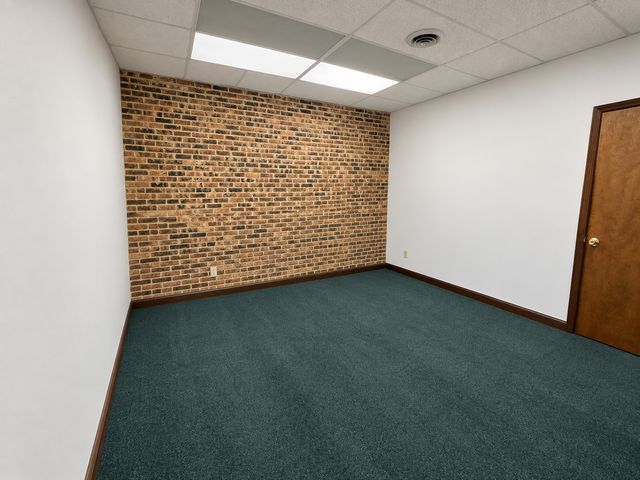 350 S Schmale Road 110, Carol Stream, IL 60188