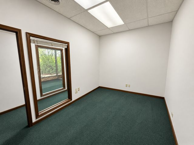 350 S Schmale Road 110, Carol Stream, IL 60188