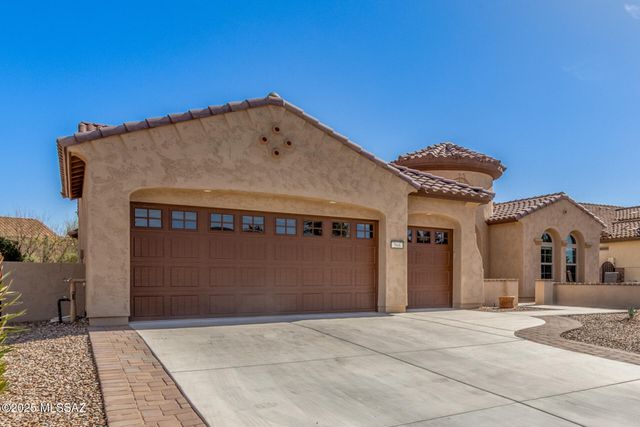 566 N Ramos Lane, Green Valley, AZ 85614