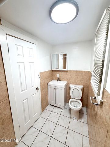 884 Yorkston Street, Schenectady, NY 12303