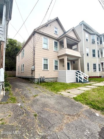 884 Yorkston Street, Schenectady, NY 12303
