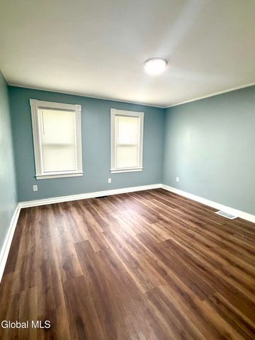 884 Yorkston Street, Schenectady, NY 12303