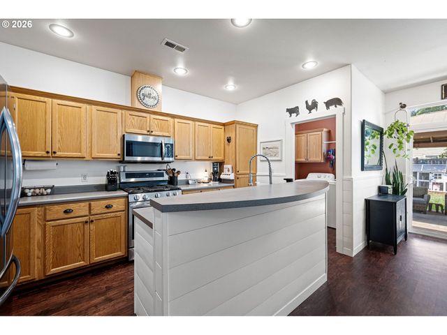 5467 BADEN Way, Eugene, OR 97402
