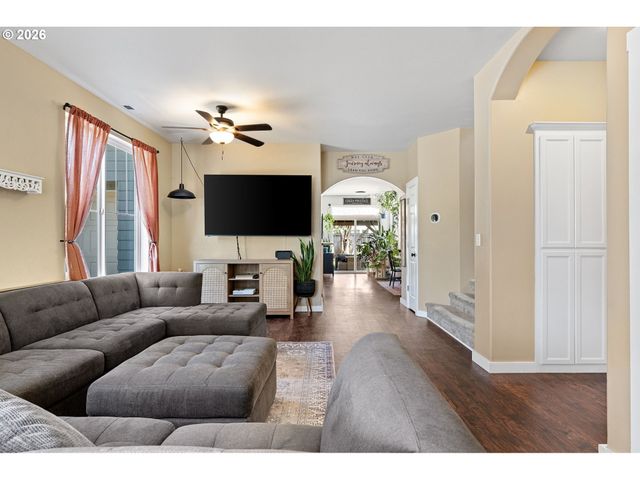 5467 BADEN Way, Eugene, OR 97402