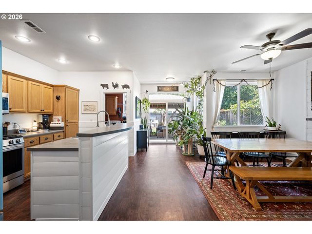 5467 BADEN Way, Eugene, OR 97402