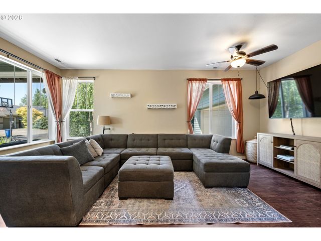 5467 BADEN Way, Eugene, OR 97402