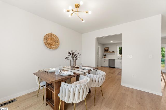 207 Donaree Circle, Anderson, SC 29625