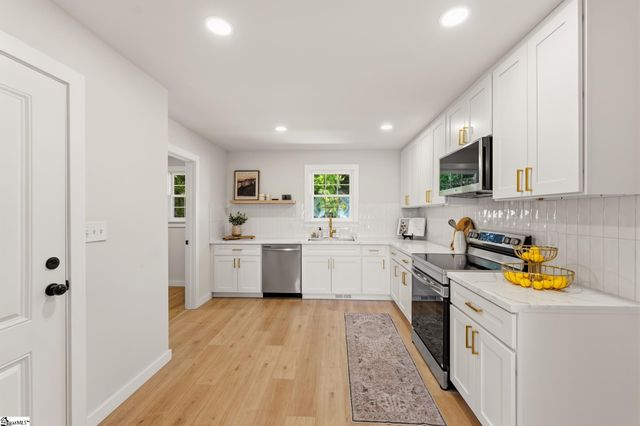 207 Donaree Circle, Anderson, SC 29625