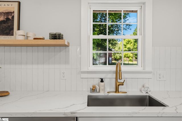 207 Donaree Circle, Anderson, SC 29625