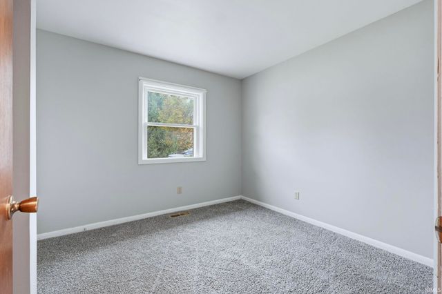 2910 Stanford Avenue, Fort Wayne, IN 46808