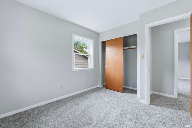 2910 Stanford Avenue, Fort Wayne, IN 46808