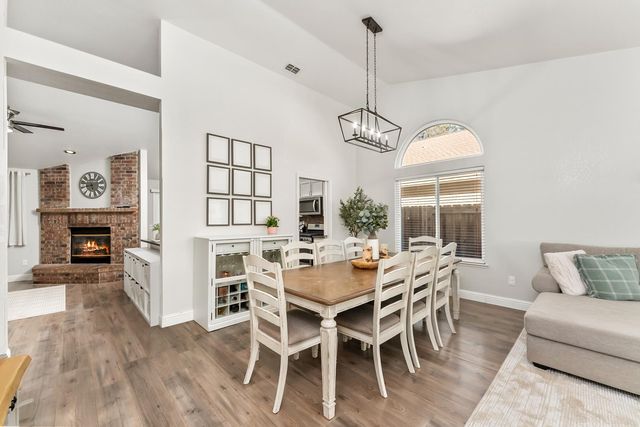 1228 Chablis Cir, Roseville, CA 95747