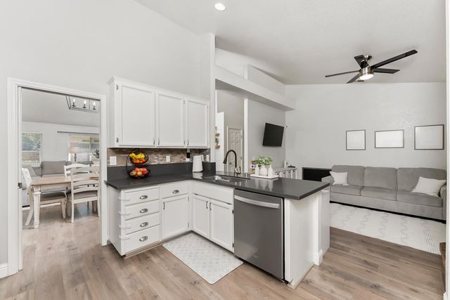 1228 Chablis Cir, Roseville, CA 95747