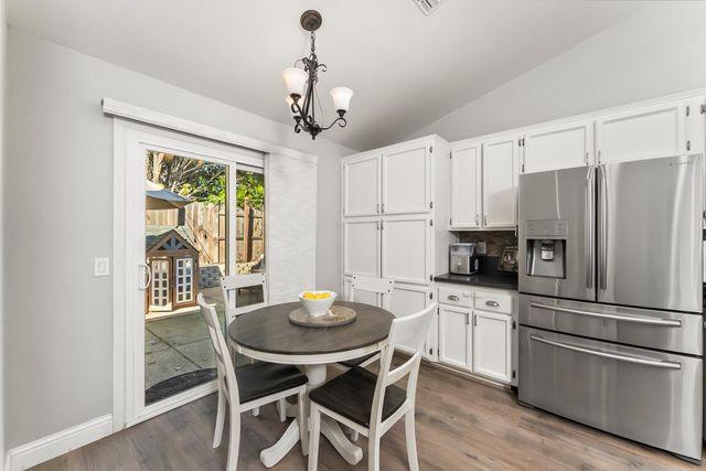 1228 Chablis Cir, Roseville, CA 95747