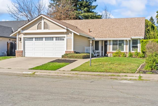 1228 Chablis Cir, Roseville, CA 95747