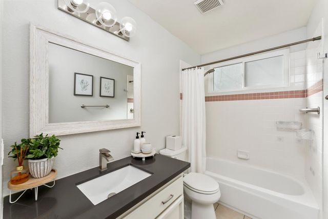 1228 Chablis Cir, Roseville, CA 95747