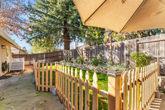 1228 Chablis Cir, Roseville, CA 95747