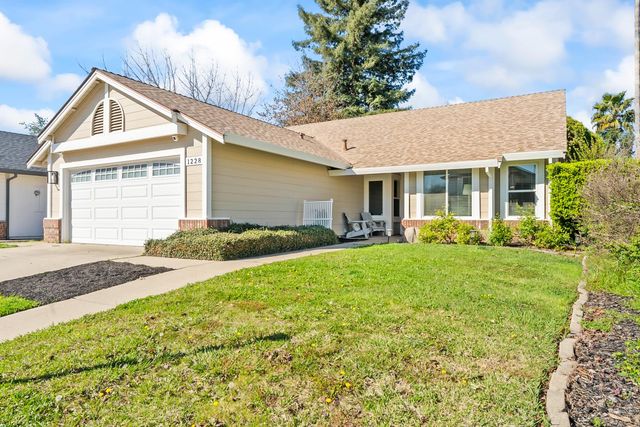 1228 Chablis Cir, Roseville, CA 95747