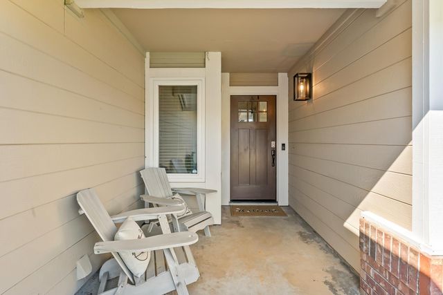 1228 Chablis Cir, Roseville, CA 95747