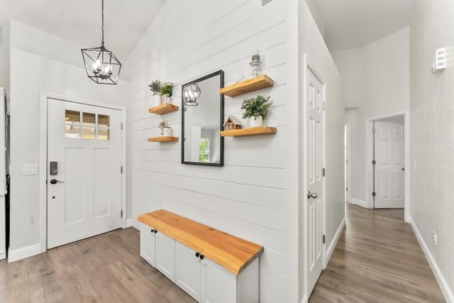 1228 Chablis Cir, Roseville, CA 95747