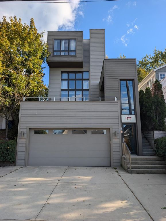 1909 Lake Shore Drive, Long Beach, IN 46360