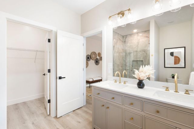 404 SUGARBERRY DR, Columbia, MO 65201