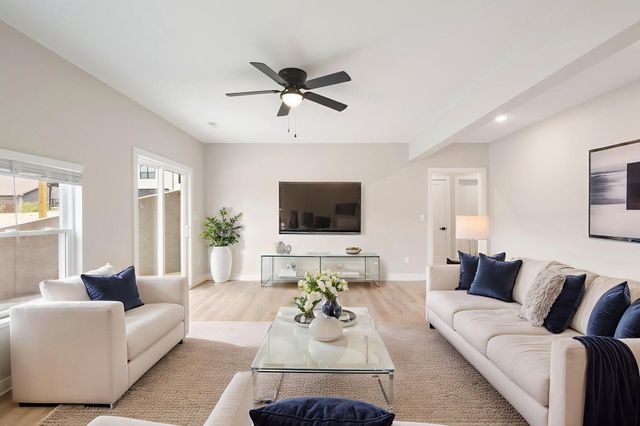 404 SUGARBERRY DR, Columbia, MO 65201