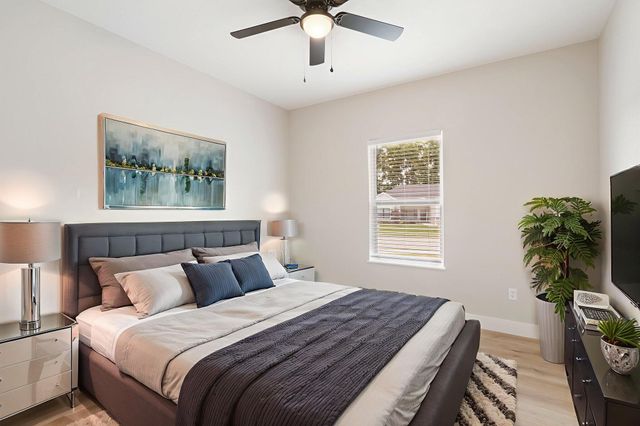 404 SUGARBERRY DR, Columbia, MO 65201