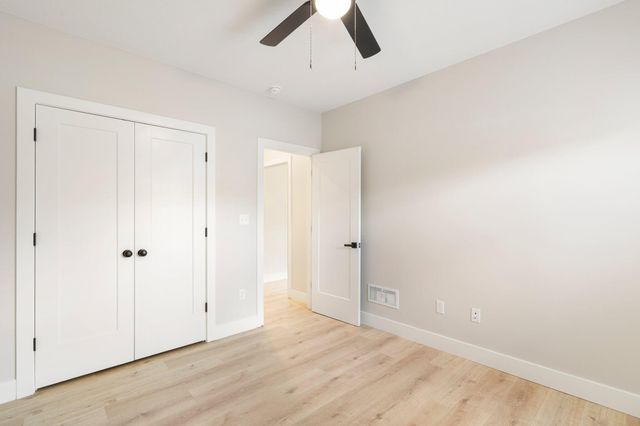 404 SUGARBERRY DR, Columbia, MO 65201